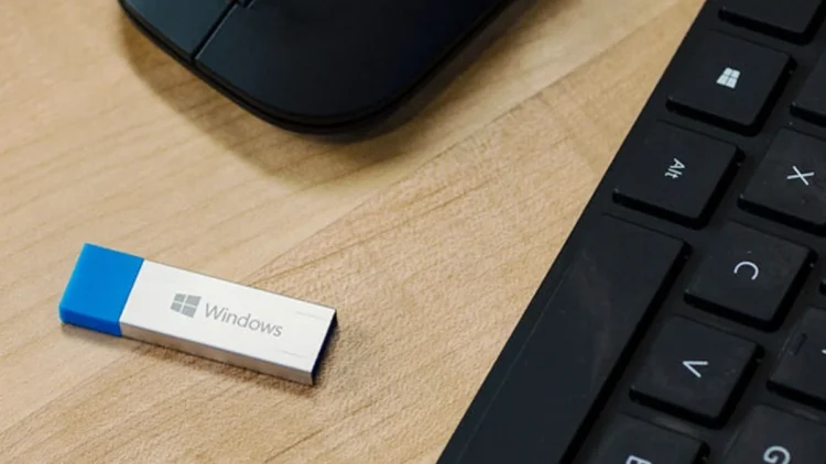 Windows 10 via pendrive: